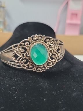 Beautiful 925 Green Stone Bracelet